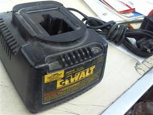 Dewalt 18v outlet charger dw9116